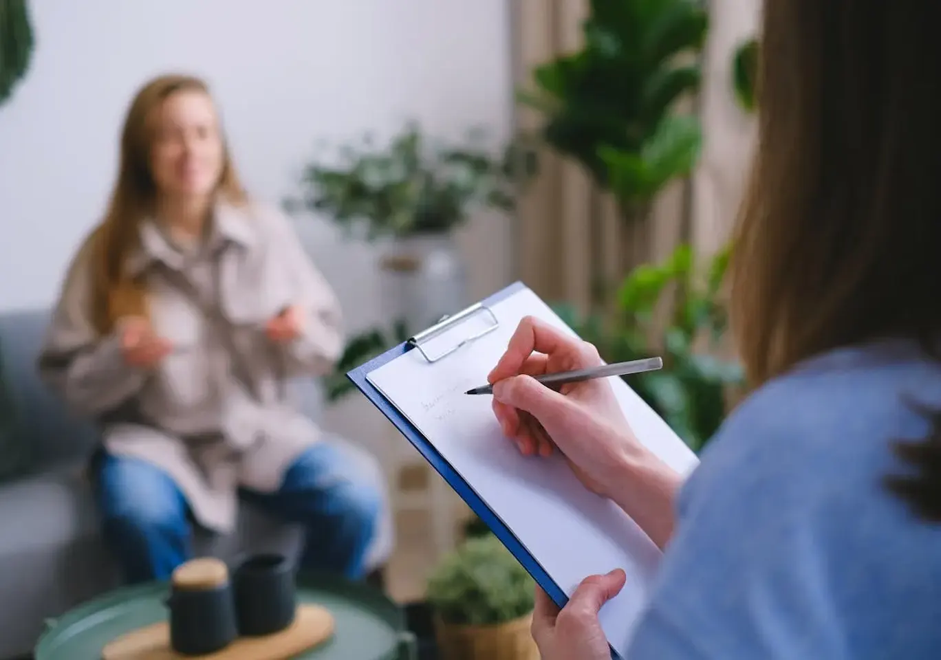 Leczenie uzależnień behawioralnych Poznań: wywiad z pacjentką i notatki specjalisty